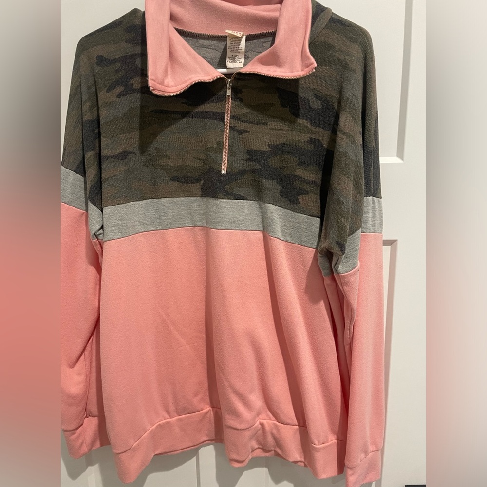 Cute camo & pink quarter zip boutique top